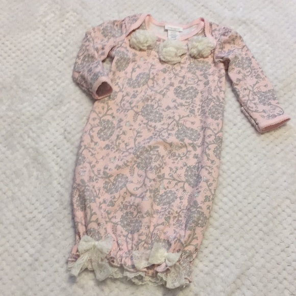 💕 Laura Ashley London 0-6 months girls gown - Picture 3 of 6